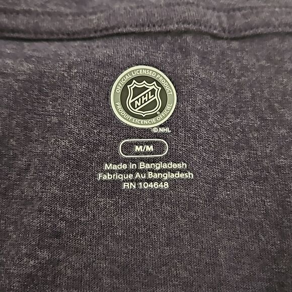 NHL Women's Hockey Logo Winnipeg Jets T-shirt Navy Blue Medium - Picture 7 of 16